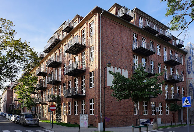The restored building at Krolowej Bony 13 in Gliwice